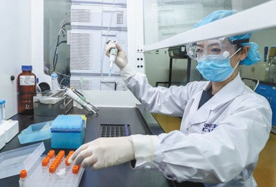 科学看待新冠病毒疫苗研发 科技视角下的理性与希望